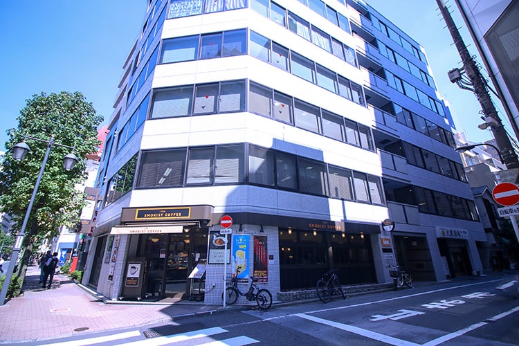 ビル外観